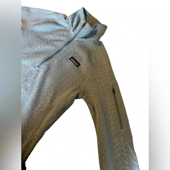 Patagonia 1/4 Zip Pullover Salt Gray - Size Small - Picture 5 of 5